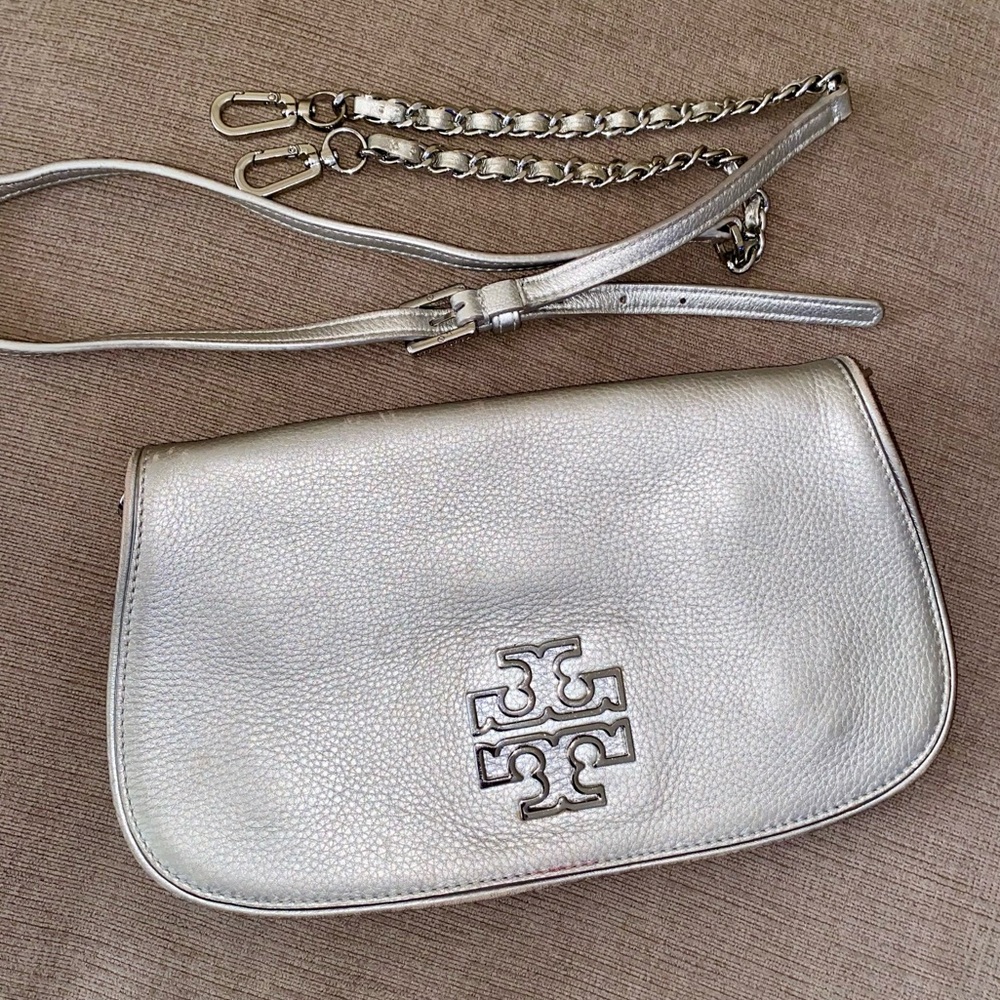 Tory Burch Metallic Leather Britten Convertable Clutch/Shoulder/Crossbody Silver - Picture 2 of 7